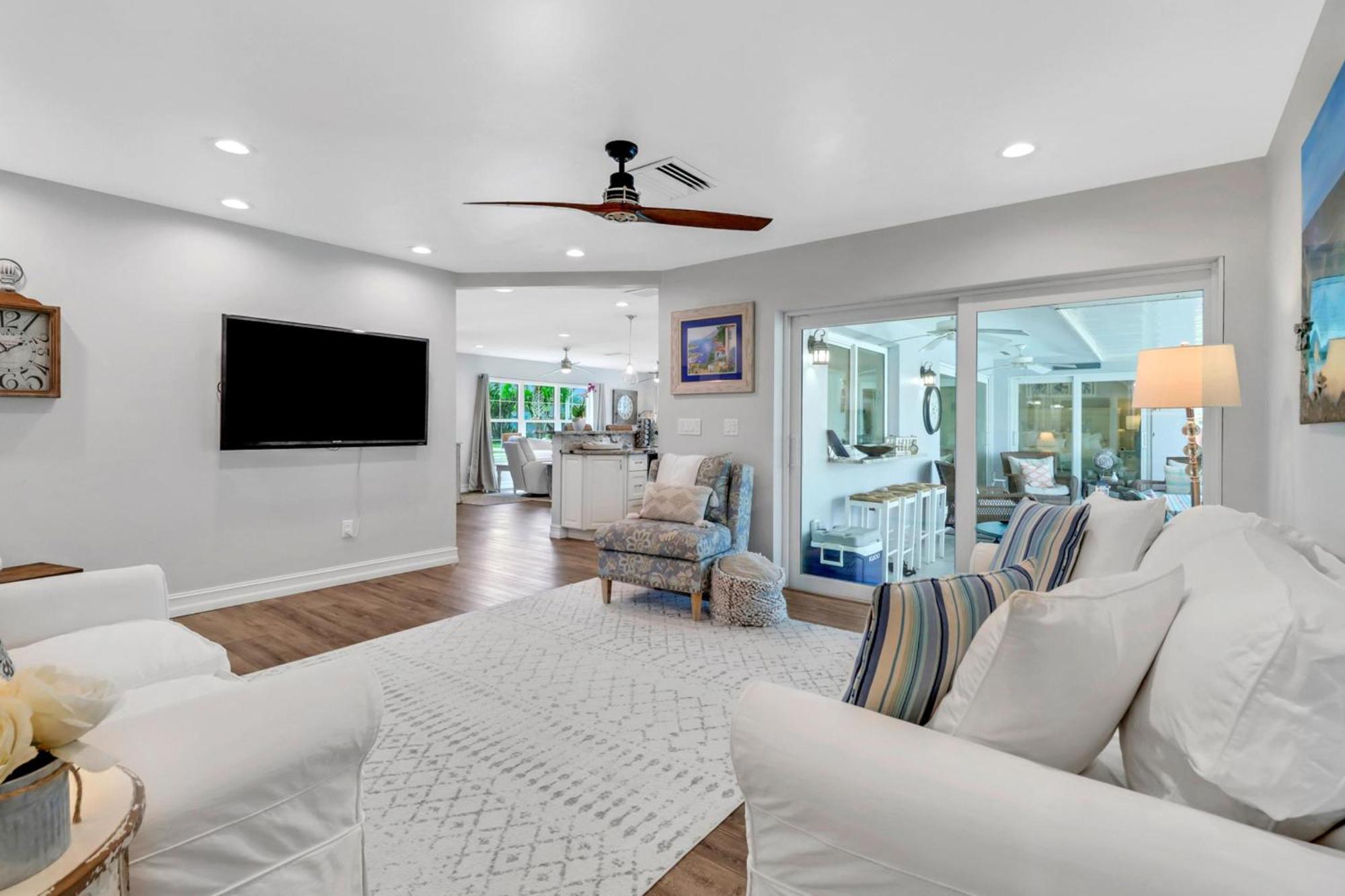 Inviting Lakeview Home L Pool L Close To Beaches Marco Island Kültér fotó
