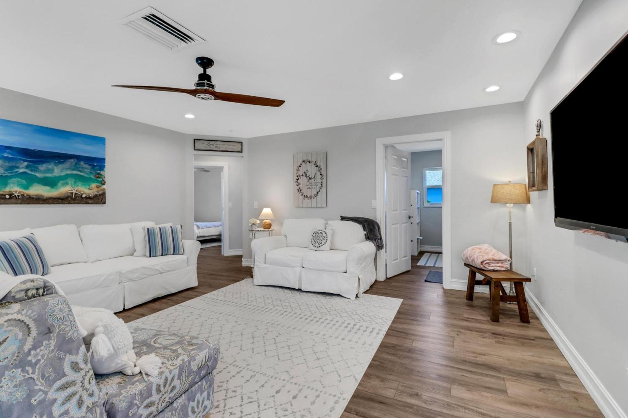 Inviting Lakeview Home L Pool L Close To Beaches Marco Island Kültér fotó